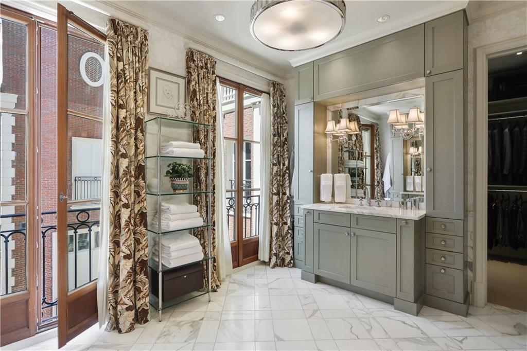 2288 Peachtree Road NW Unit 14