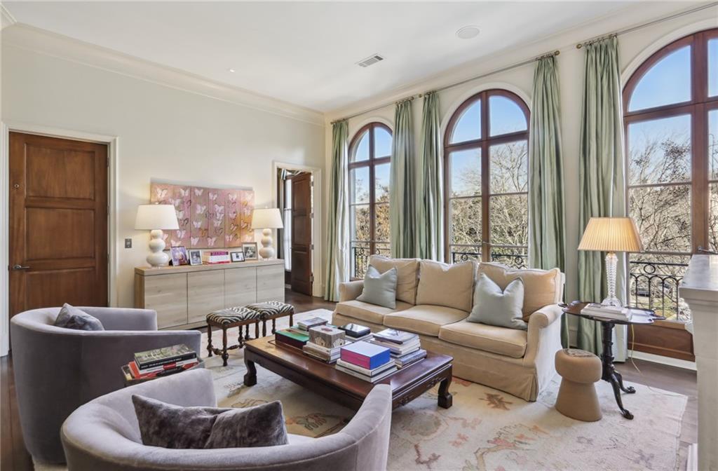 2288 Peachtree Road NW Unit 14