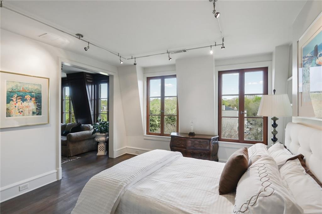 2288 Peachtree Road NW Unit 14