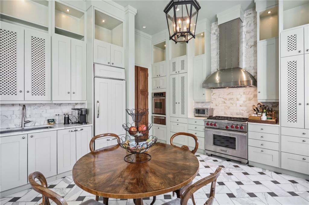 2288 Peachtree Road NW Unit 14