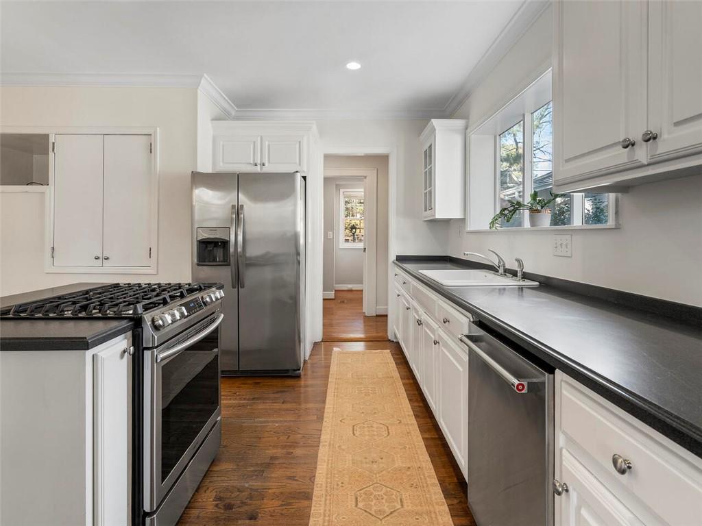 2295 Shenandoah Avenue NE