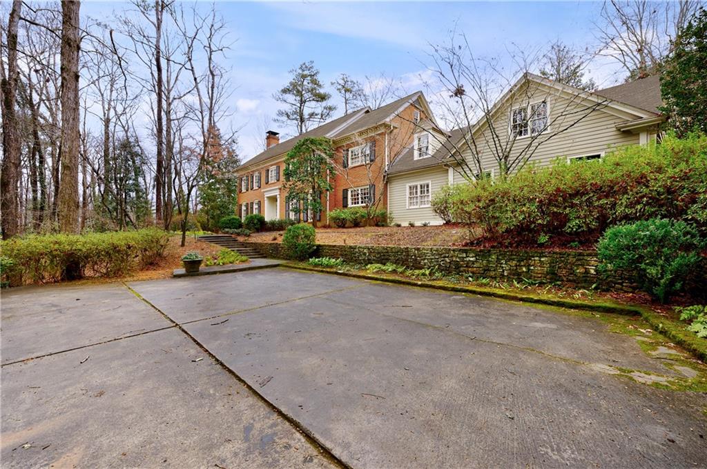 1608 Nancy Creek Ridge NW