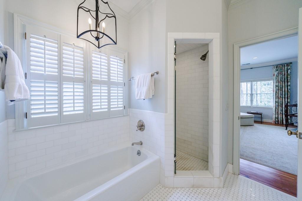 1608 Nancy Creek Ridge NW