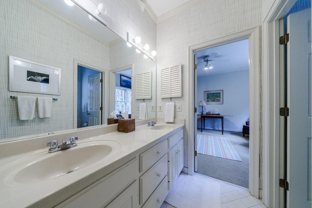 1608 Nancy Creek Ridge NW