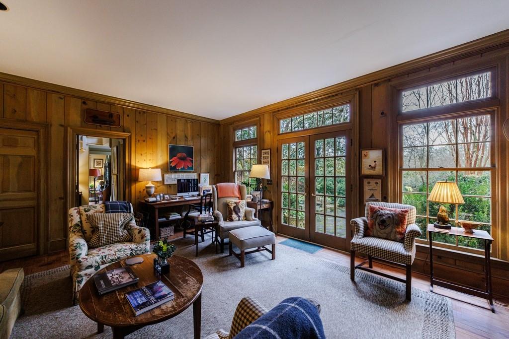 1608 Nancy Creek Ridge NW