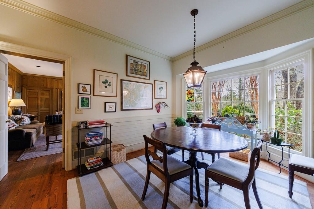 1608 Nancy Creek Ridge NW