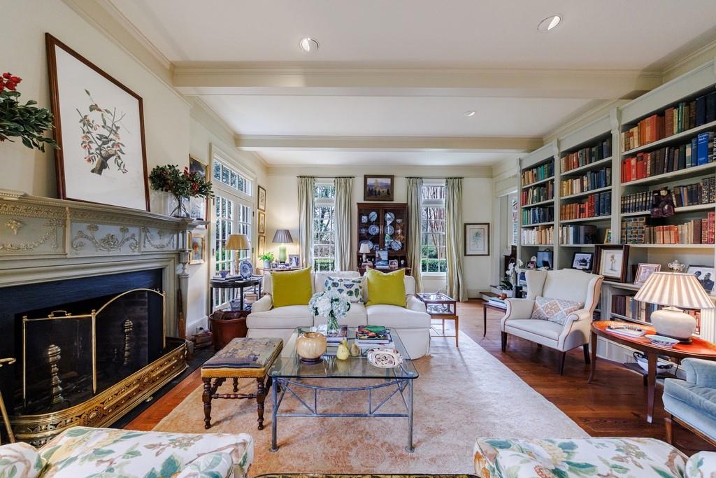 1608 Nancy Creek Ridge NW