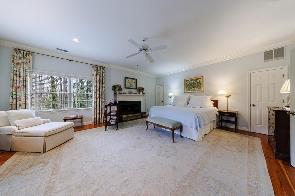 1608 Nancy Creek Ridge NW