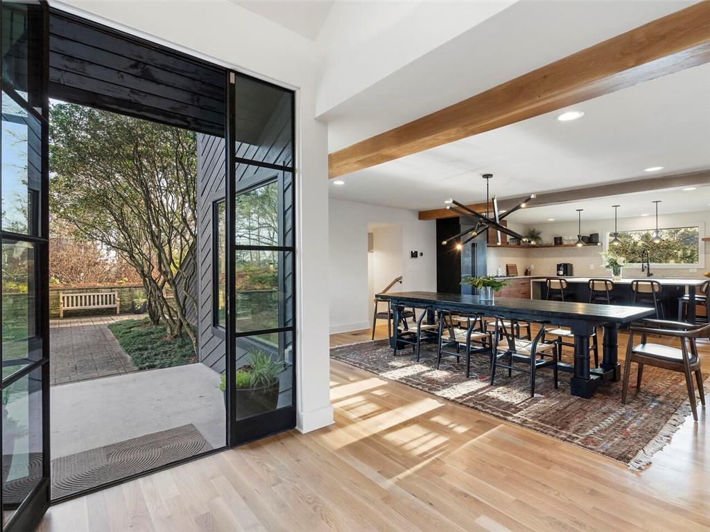 3237 Cochise Drive SE