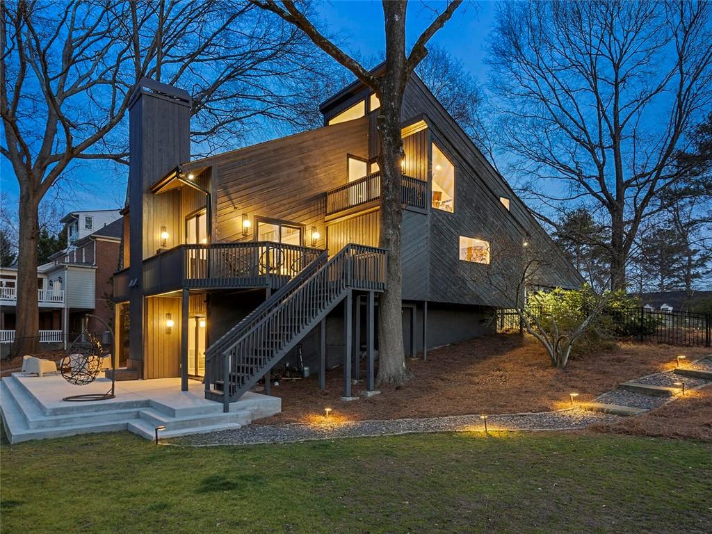 3237 Cochise Drive SE