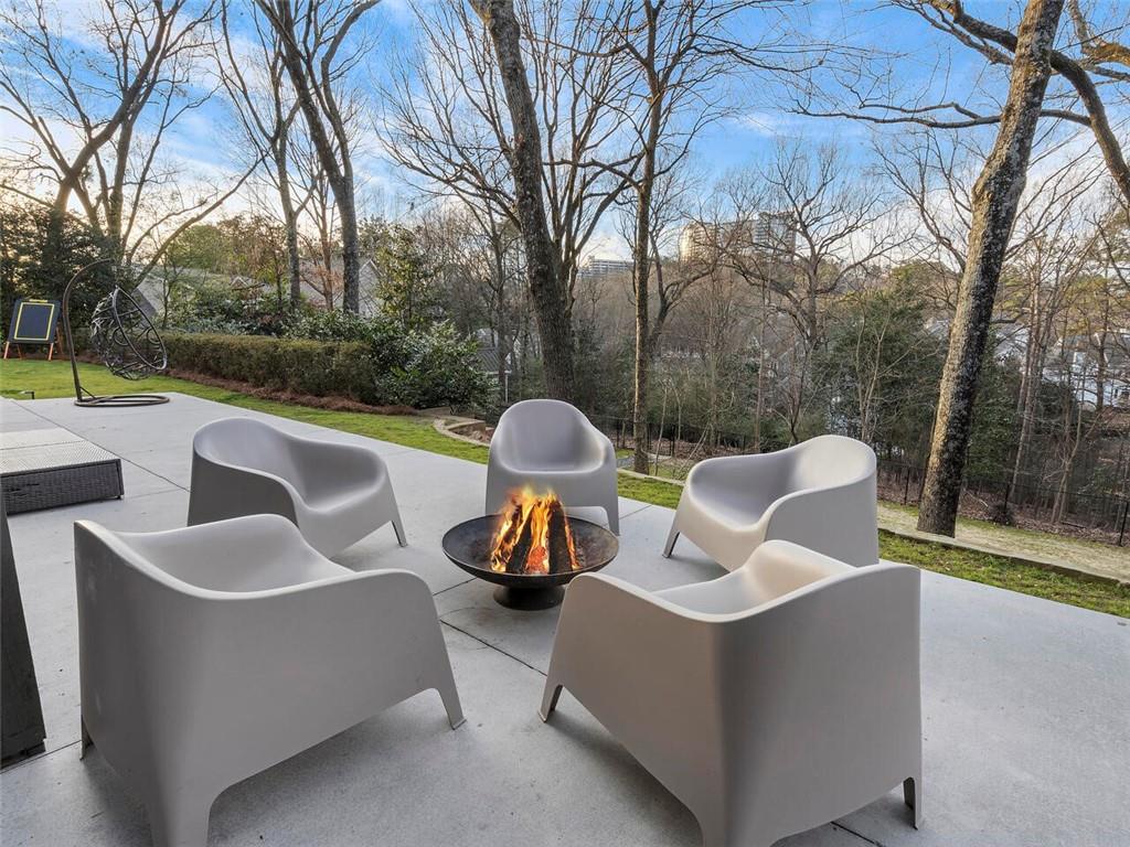 3237 Cochise Drive SE