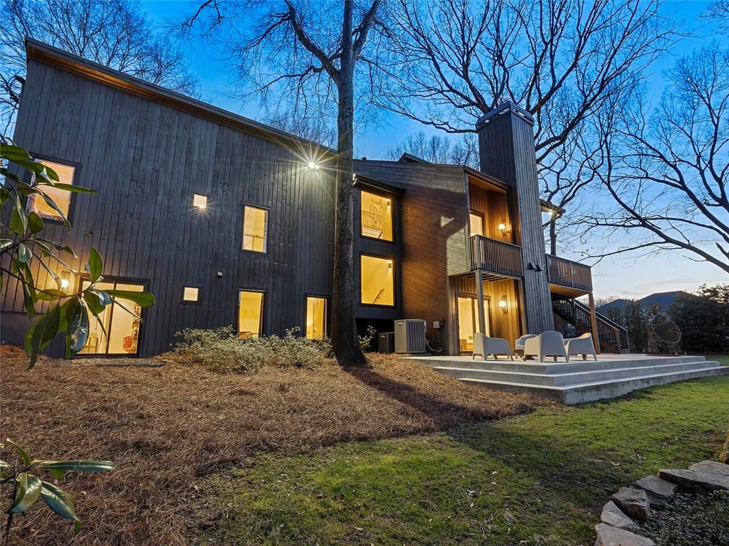 3237 Cochise Drive SE