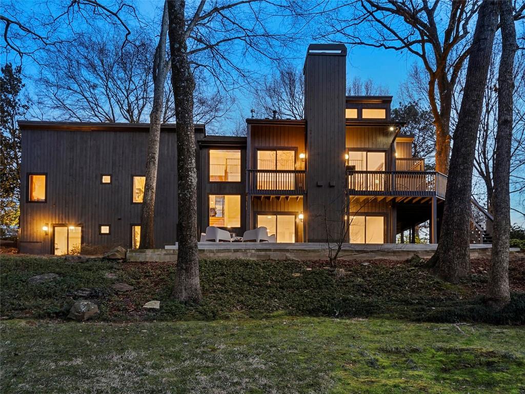 3237 Cochise Drive SE