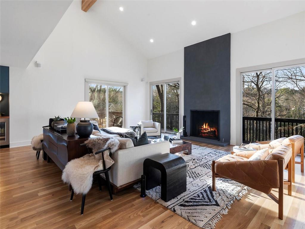 3237 Cochise Drive SE