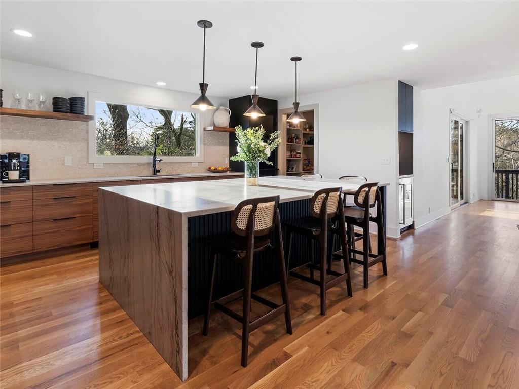 3237 Cochise Drive SE