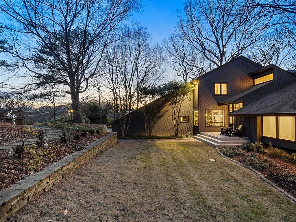 3237 Cochise Drive SE