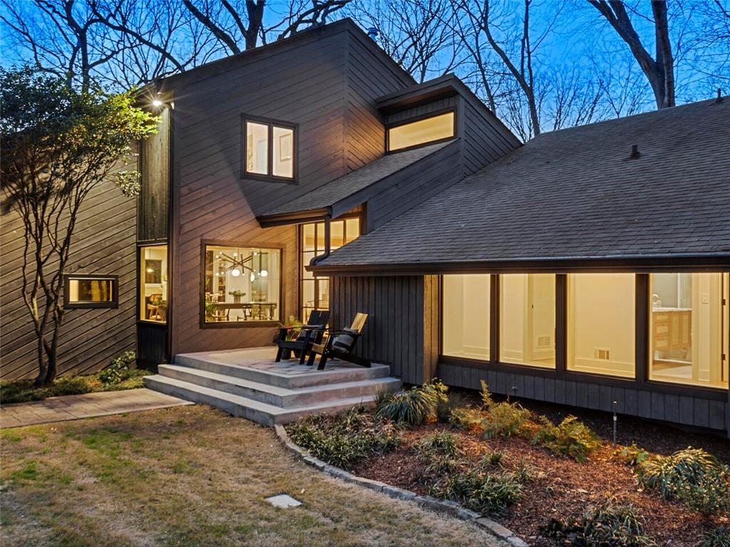 3237 Cochise Drive SE