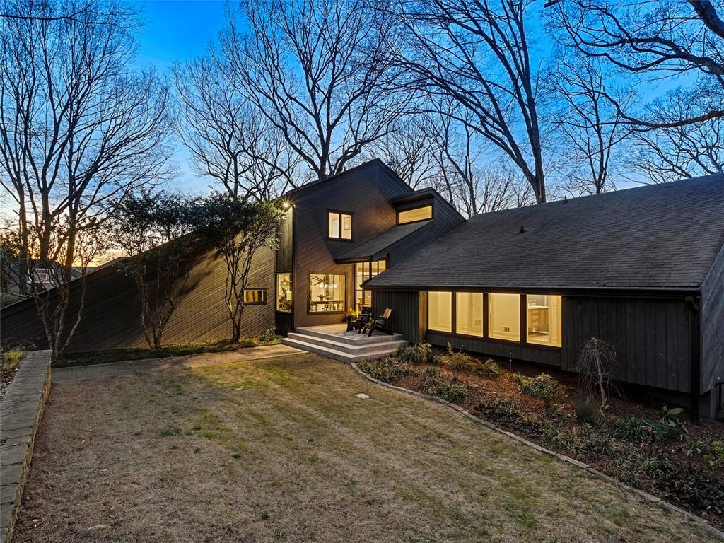 3237 Cochise Drive SE