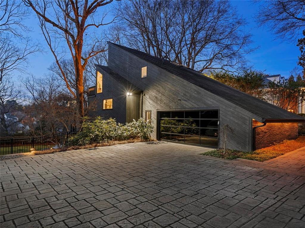 3237 Cochise Drive SE