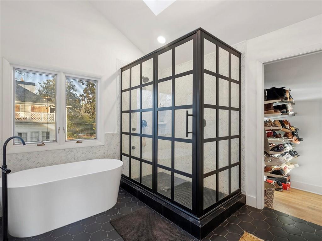 3237 Cochise Drive SE