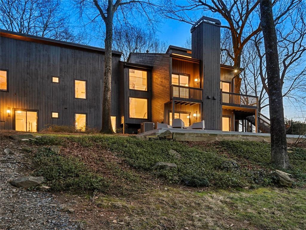 3237 Cochise Drive SE