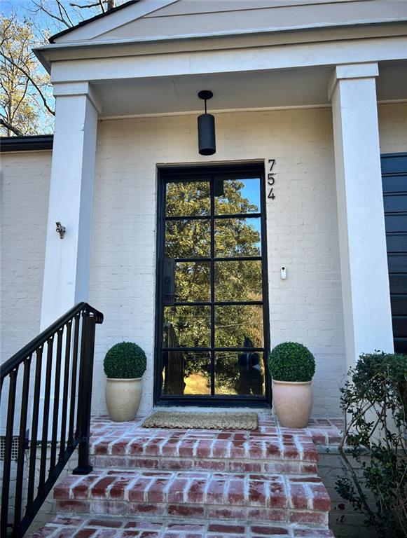 754 Channing Drive NW