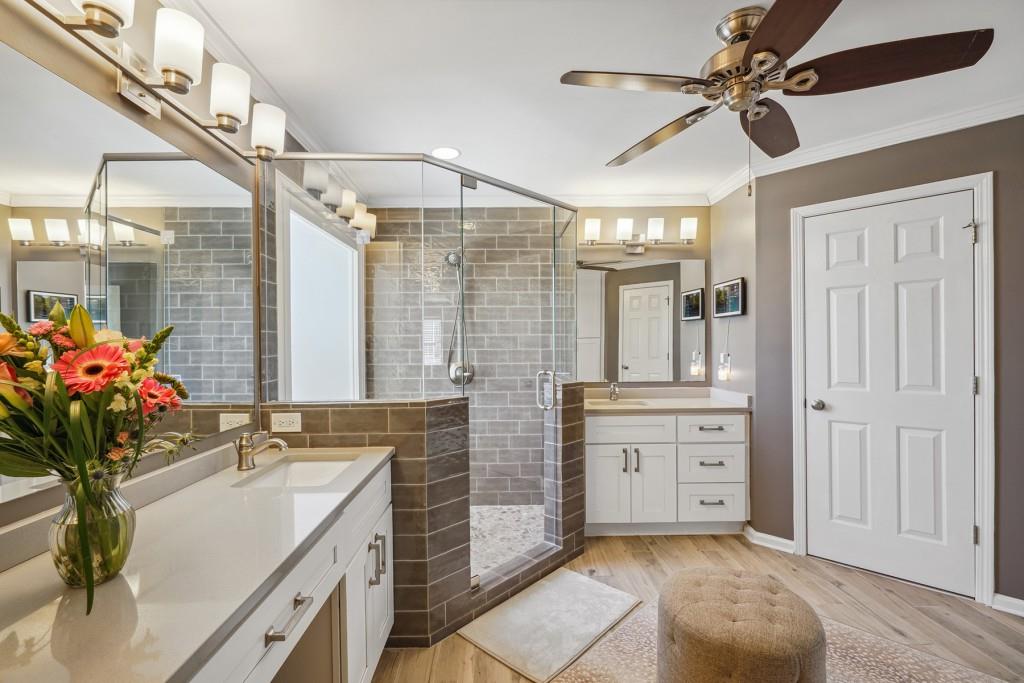 6390 Ivey Manor Drive