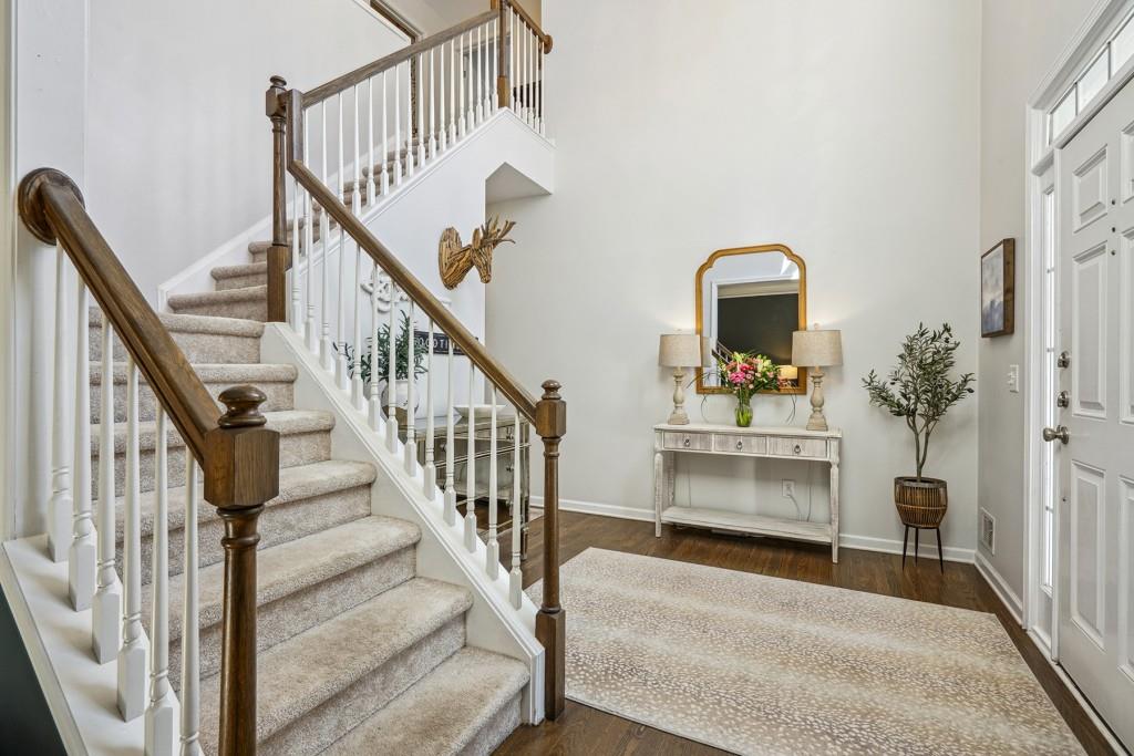 6390 Ivey Manor Drive