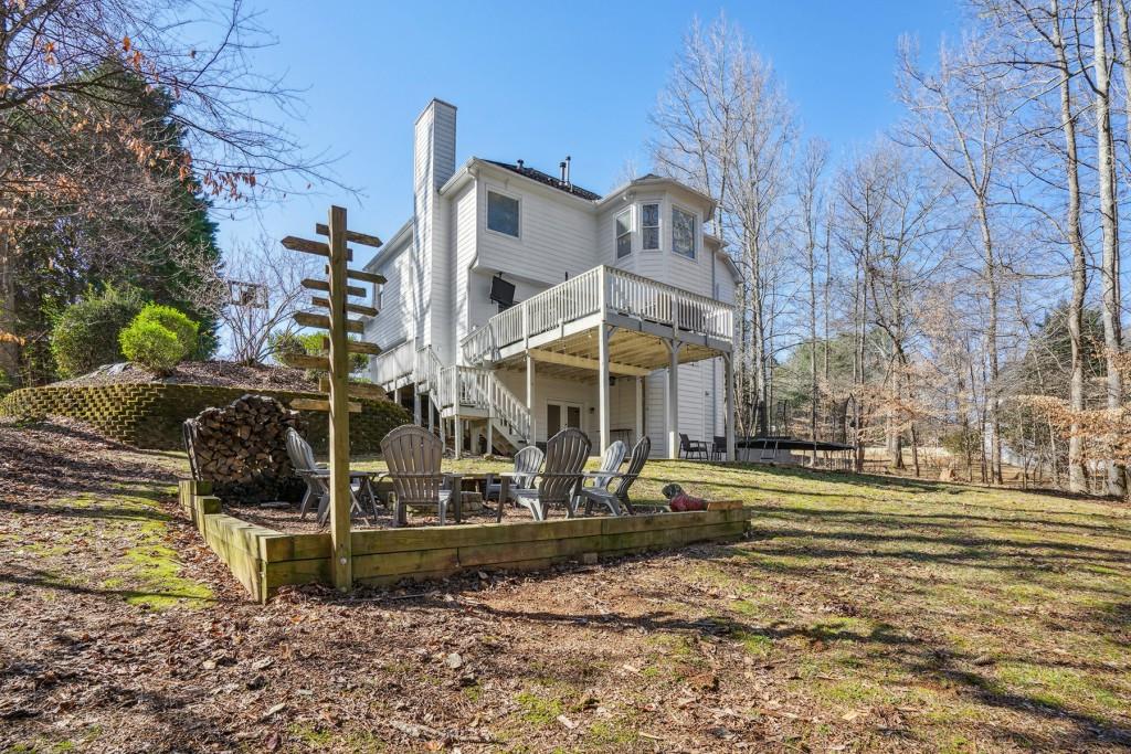 6390 Ivey Manor Drive