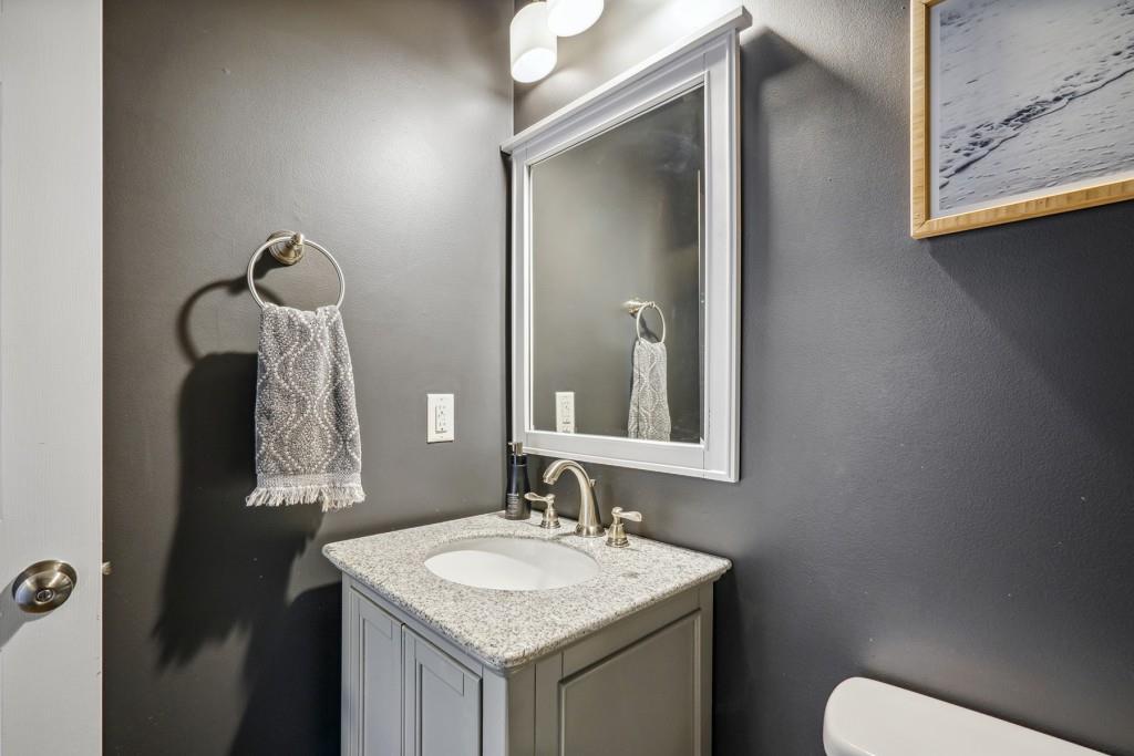 6390 Ivey Manor Drive