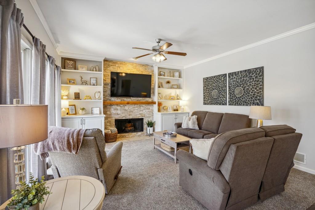 6390 Ivey Manor Drive