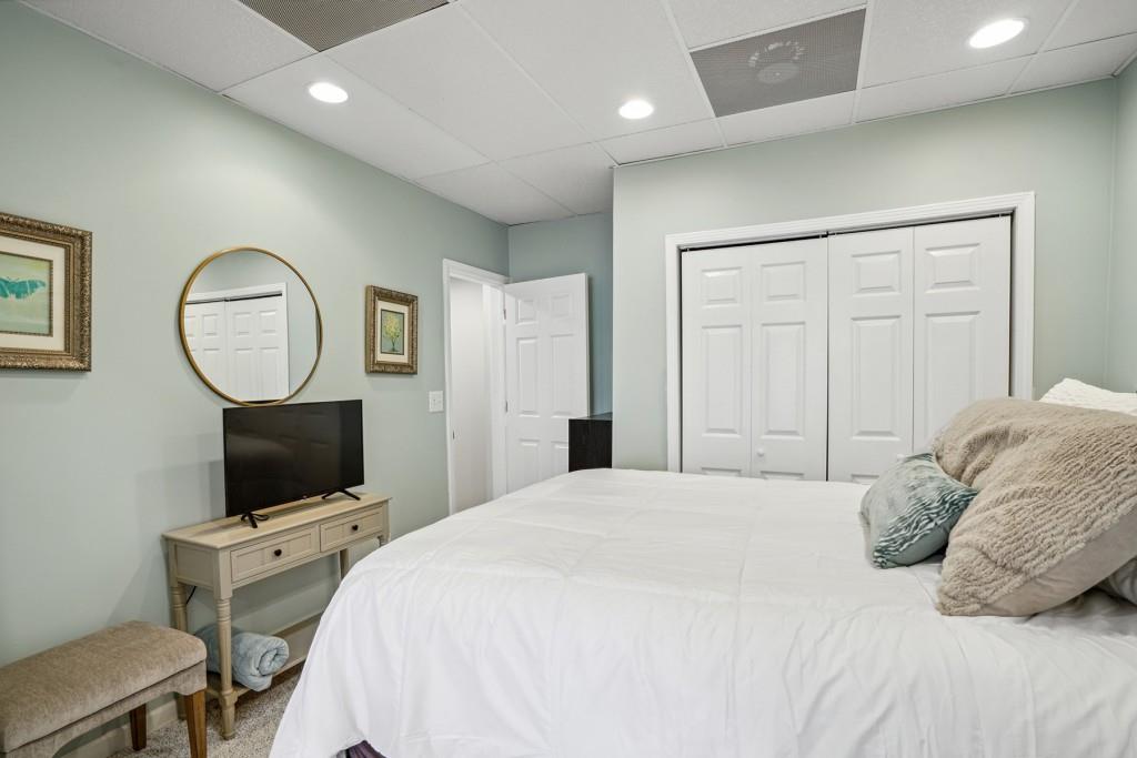 6390 Ivey Manor Drive