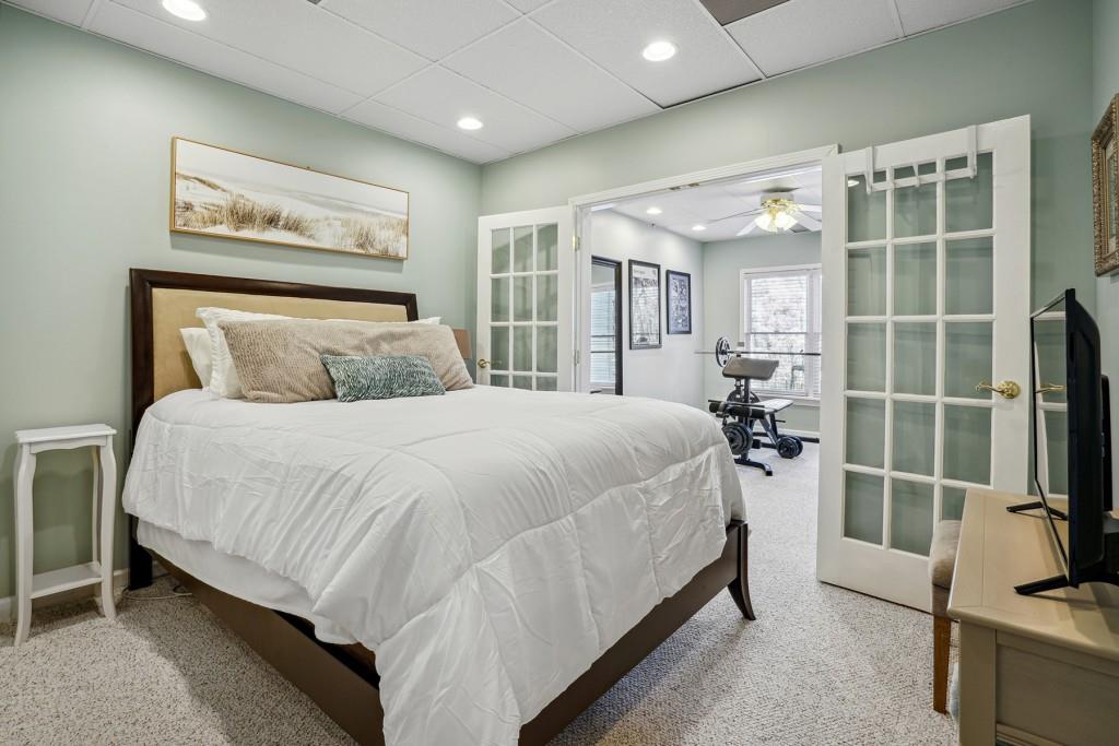 6390 Ivey Manor Drive