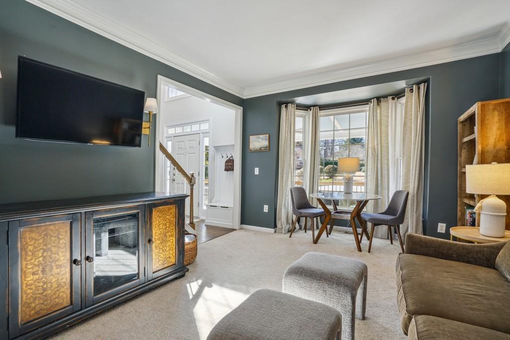 6390 Ivey Manor Drive