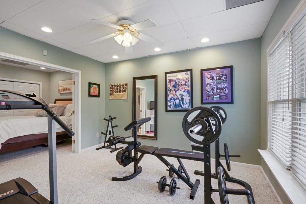 6390 Ivey Manor Drive