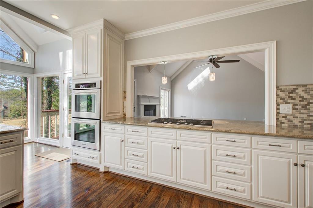 10270 Crescent Ridge Drive