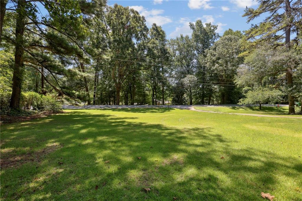 4404 Briarcliff Road NE