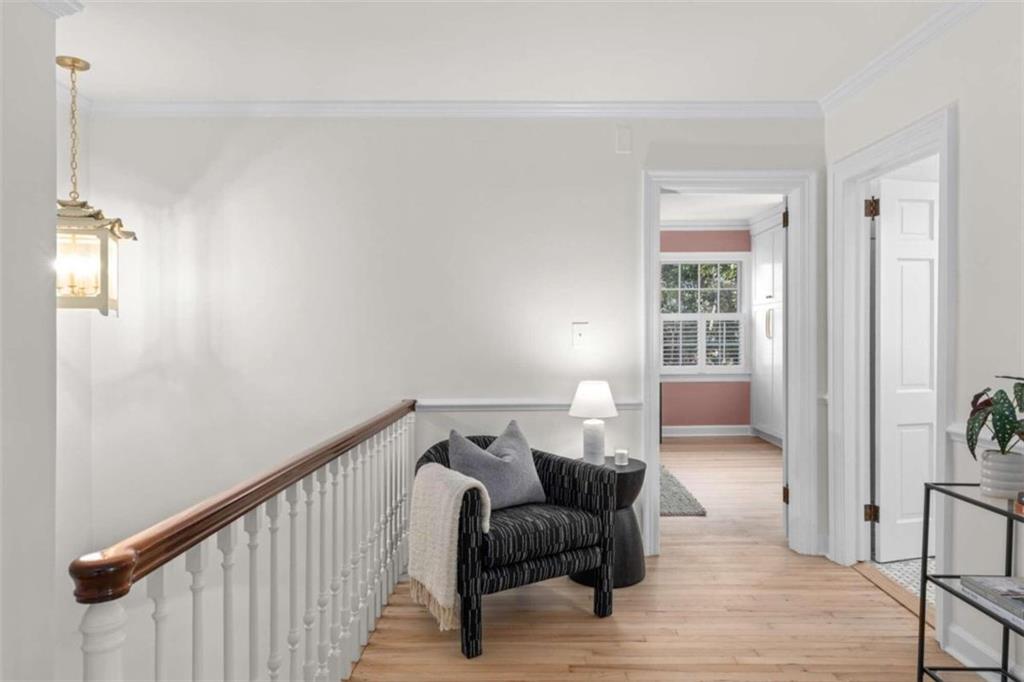 708 Flat Shoals Avenue SE