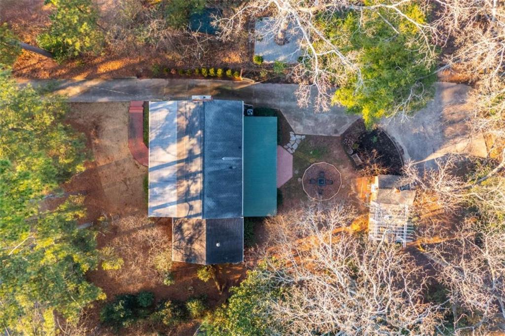 708 Flat Shoals Avenue SE