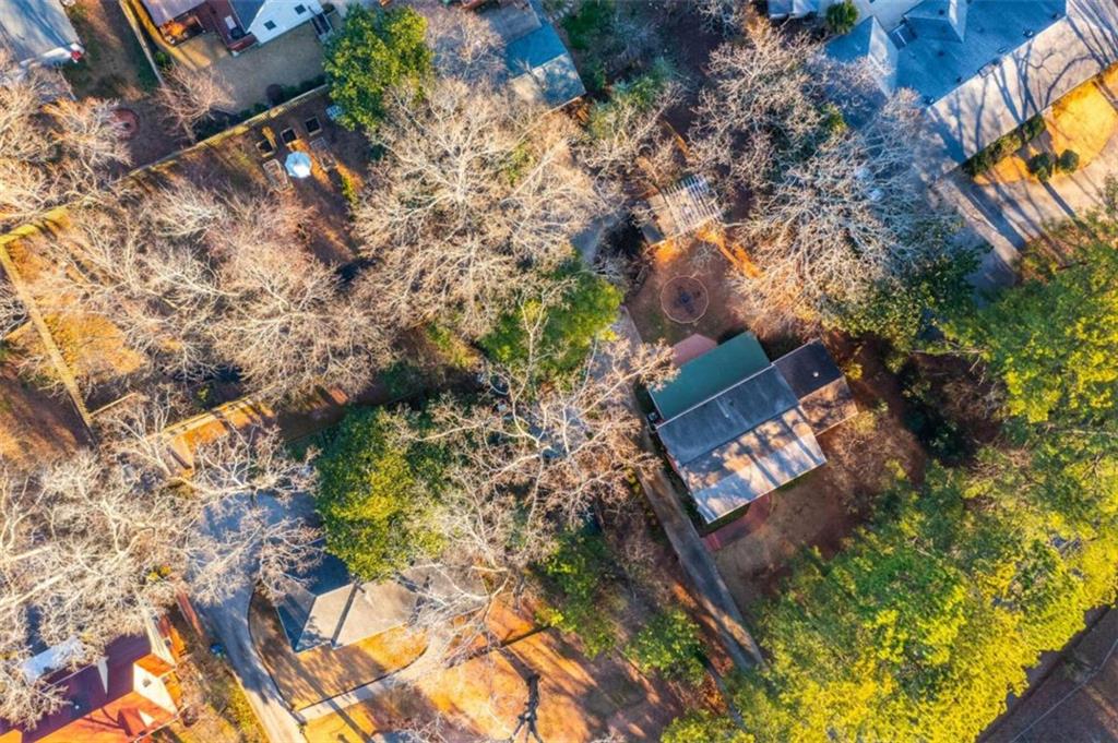 708 Flat Shoals Avenue SE