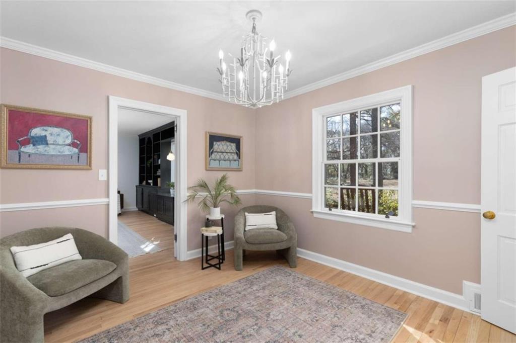 708 Flat Shoals Avenue SE