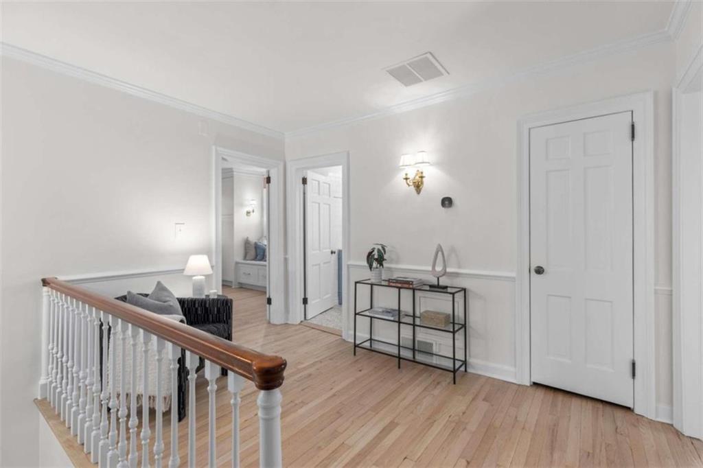 708 Flat Shoals Avenue SE