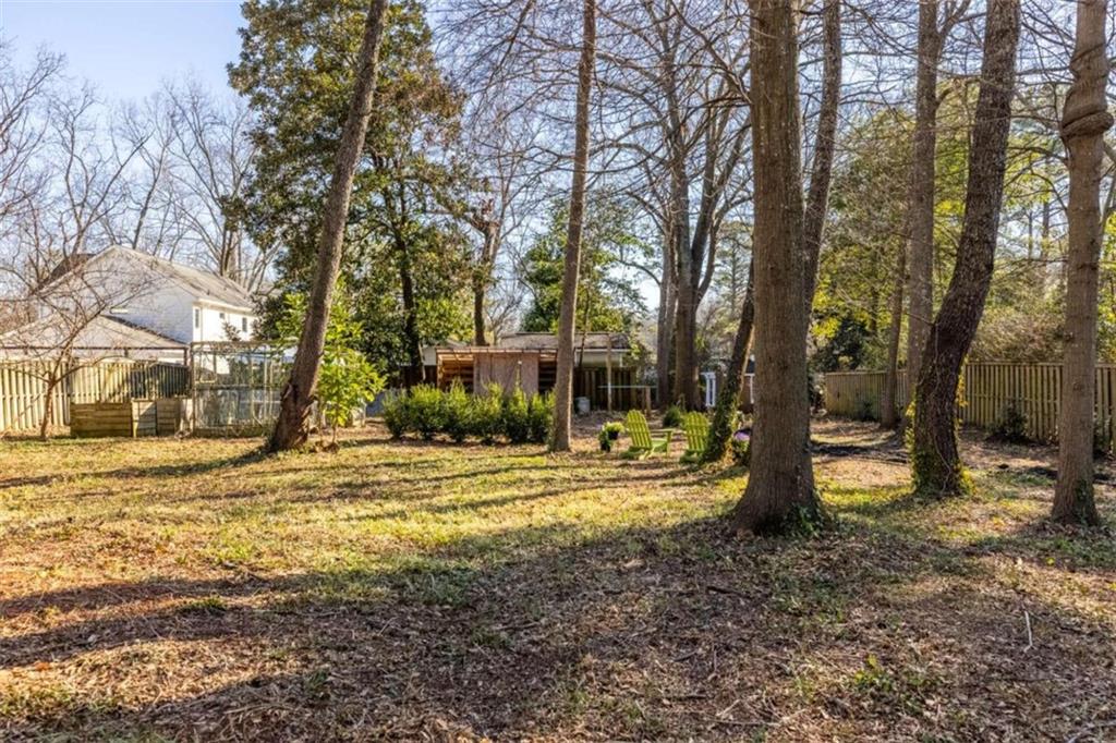 708 Flat Shoals Avenue SE