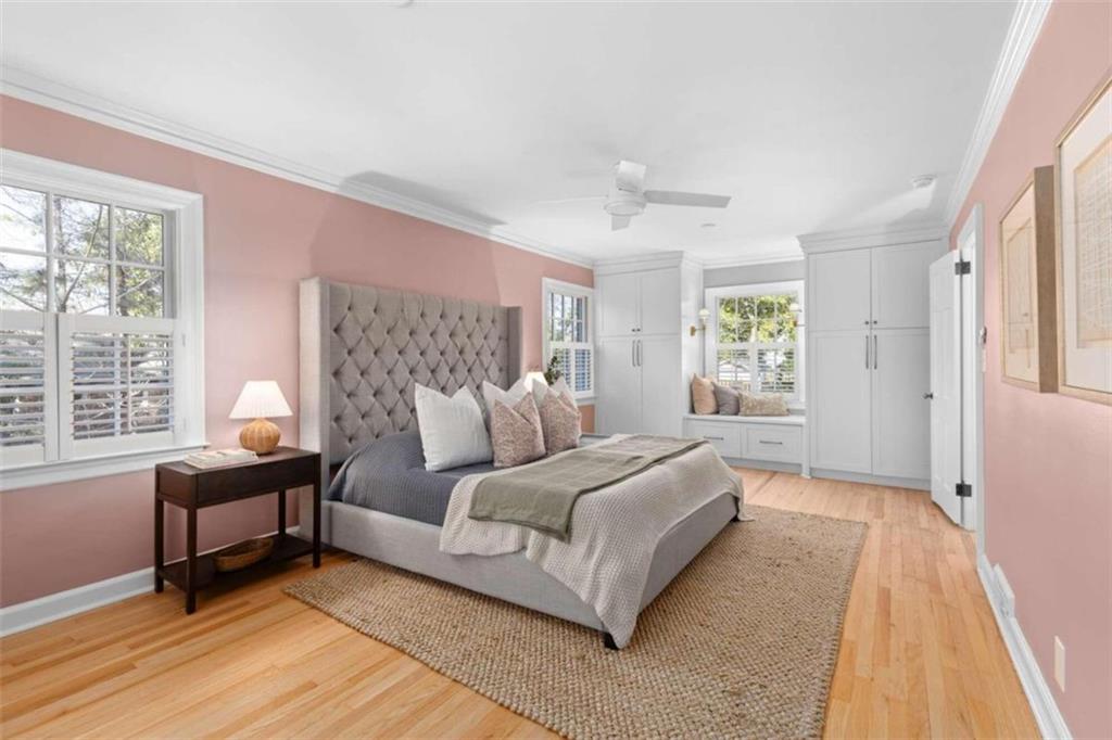 708 Flat Shoals Avenue SE