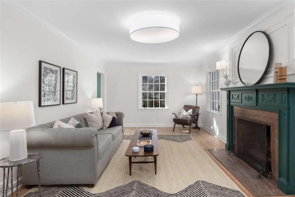 708 Flat Shoals Avenue SE