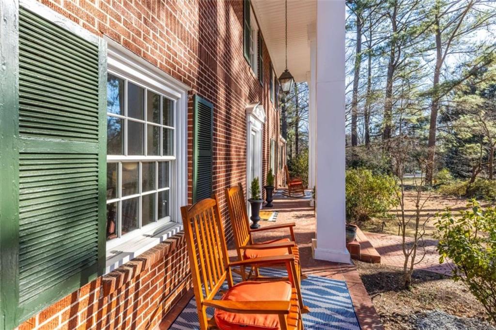 708 Flat Shoals Avenue SE