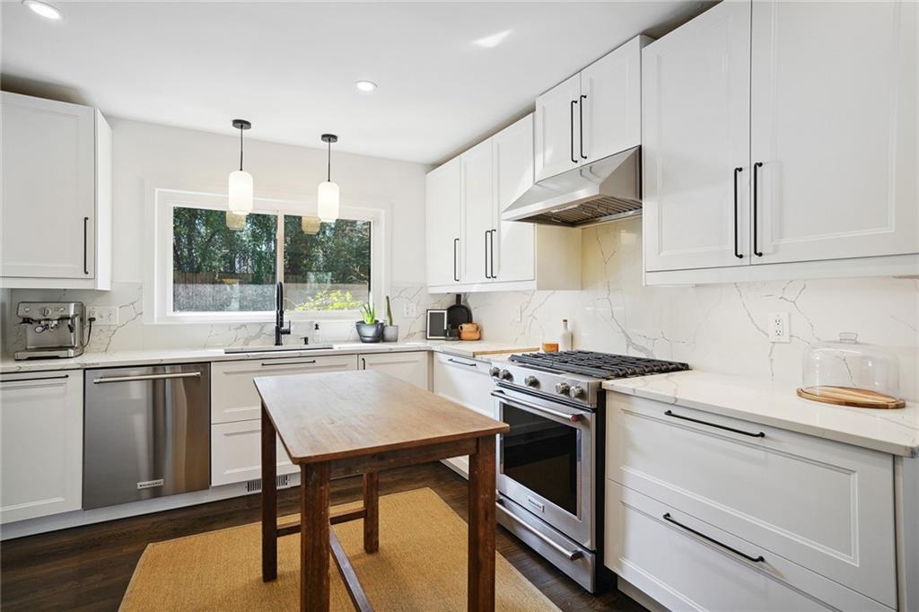 1195 Franklin Circle NE