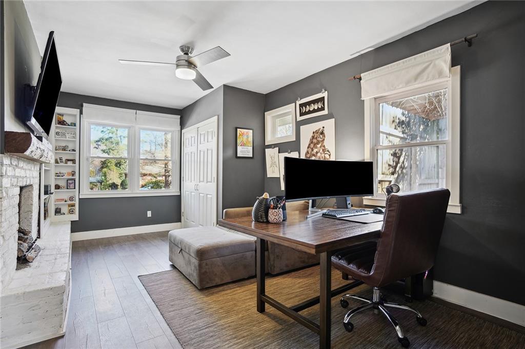 1195 Franklin Circle NE