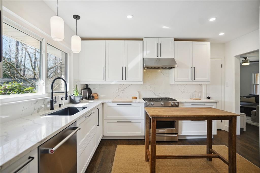 1195 Franklin Circle NE