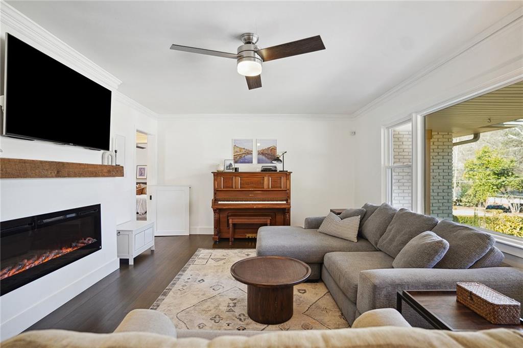 1195 Franklin Circle NE